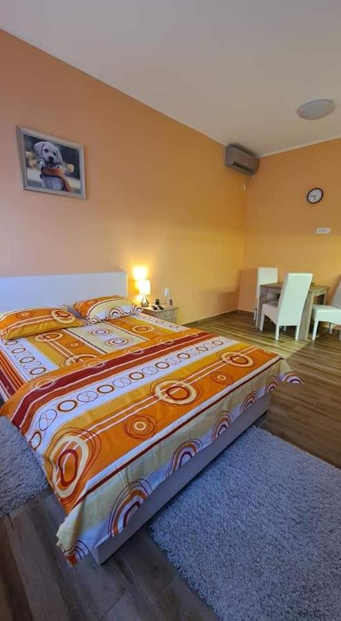 Ales Apartman Sombor Eksteriør bilde