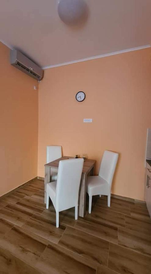 Ales Apartman Sombor Eksteriør bilde